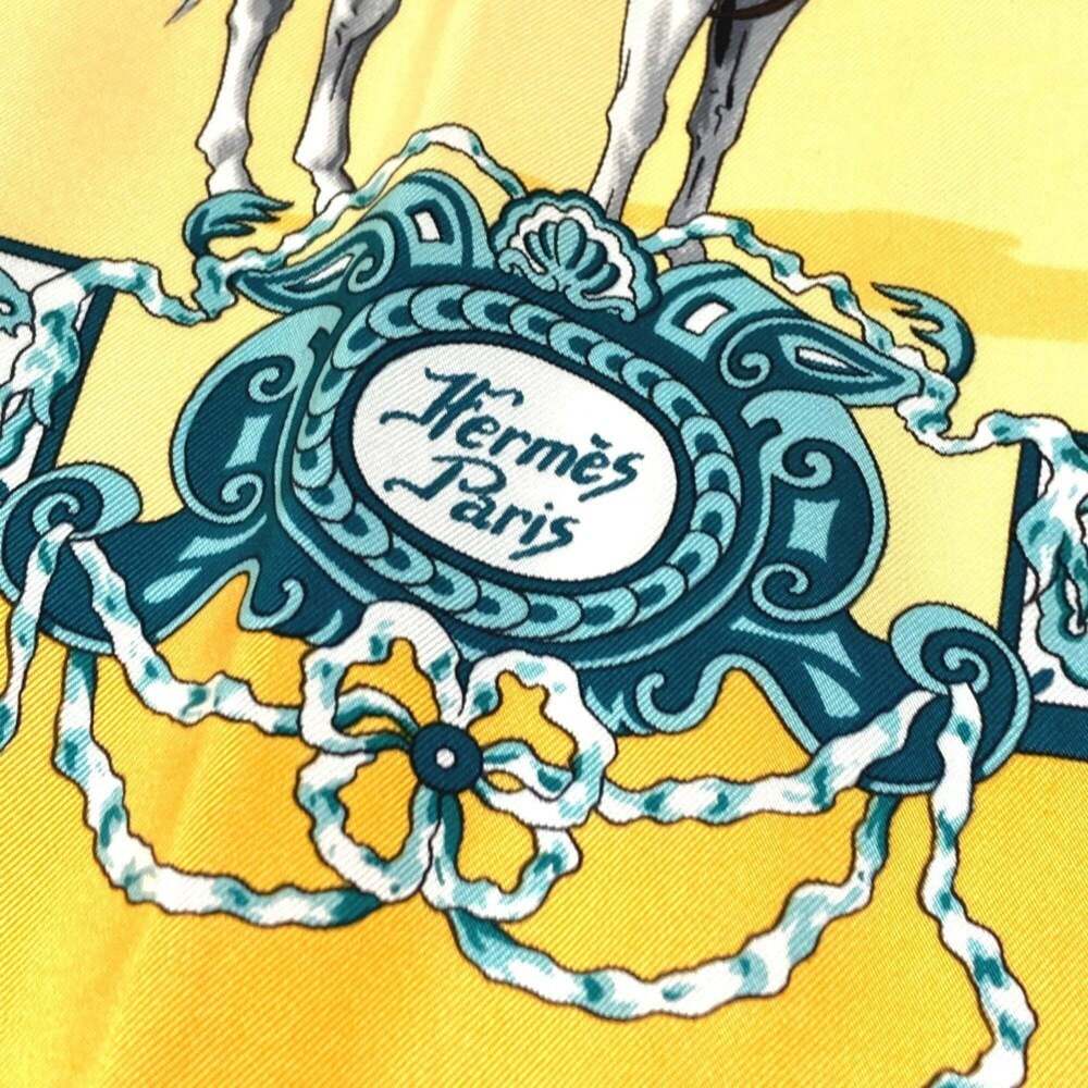 HERMES White Silk Scarf - Picture 7 of 14